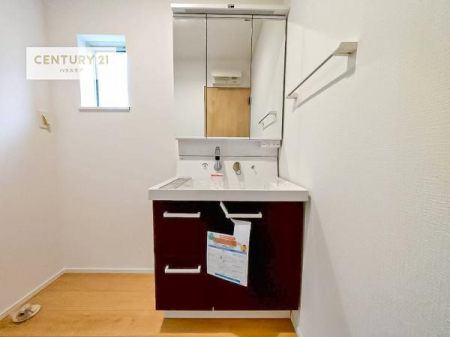 ���ʑ�E���ʏ��@�O�ʋ��d�l�̐��ʏ��́A�g�����Ȃ݂����₷������I���͎��[�ɂȂ��Ă��܂��B�h���C���[�₨���ϓ����Еt������̂Ő��ʑ������X�b�L���ƌ����邱�Ƃ��o���܂��I