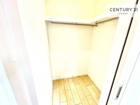 ���[�@�E�H�[�N�C���N���[�[�b�g�t���ł��B��������̂��m���Ȃǂ����[���Ă��������ł��ˁI���ɂ���@�������ȂǋG�ߕ��̑傫�ȉƓd�����[�ł��܂��I