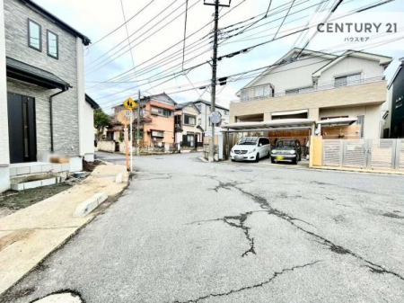 ���̑����n�@�O�ʓ��H��6���I�z����ǍD�ȗ��n�ł��B
�Ԍɓ��ꂪ���ȕ������S�ł��ˁB