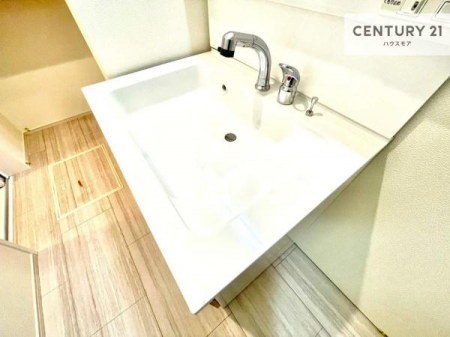 ���ʑ�E���ʏ��@�[�����ʑ�{�E���́A�������˂ɂ����̂ł�����ꂪ�y�X�I���������ۂĂ܂��I
�L���C�Ȑ��ʏ��Ŏ��������̃��`�x�[�V�������オ��܂��ˁI