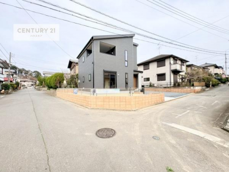 ���̑����n�@�O�ʓ��H��6���~4���I�z����ǍD�ȗ��n�ł��B
�Ԍɓ��ꂪ���ȕ������S�ł��ˁB