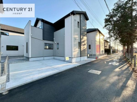 ���̑����n�@�O�ʓ��H��4���I�z����ǍD�ȗ��n�ł��B
�Ԍɓ��ꂪ���ȕ������S�ł��ˁB