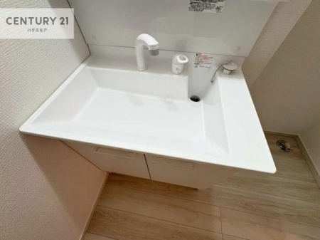 ���ʑ�E���ʏ��@�[�����ʑ�{�E���́A�������˂ɂ����̂ł�����ꂪ�y�X�I���������ۂĂ܂��I
�L���C�Ȑ��ʏ��Ŏ��������̃��`�x�[�V�������オ��܂��ˁI