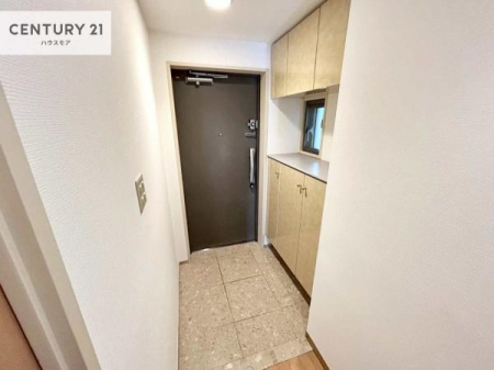 ���ց@�V���[�Y�{�b�N�X�t���Ȃ̂ŁA���ւ��Еt�����|�������₷���ł��I
�X�b�L���������ւŌ˂��J�����u�ԁA�������̂���S�n������Ԃ��o�}���Ă���܂��B