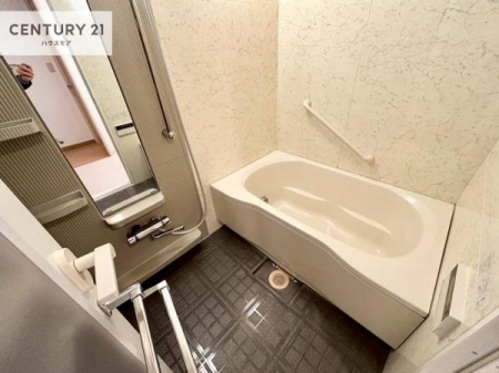 �����@�L�X�o�X�ň���̔������t���b�V���B�����L�΂���̂ŁA�����ɂ��������ƐZ����܂��ˁI�����̃o�X�^�C�����y���݂ɂȂ�܂��B