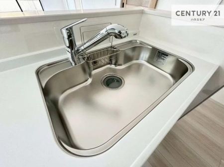 �L�b�`���@���C�h�ȃV���N�ł��ˁI�������˂ɂ������������₷���Ǝ����y�X�d�l�̃V�X�e���L�b�`���ł��I
�f�U�C�����Ƌ@�\�������˂��L�b�`���Ő�����������܂��ˁI