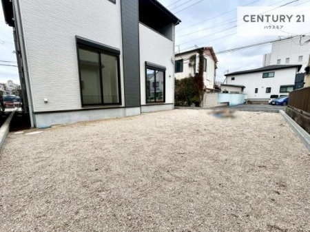 ��@�K�[�f�j���O�₨�q�l�̗V�я�Ƃ��ăA�E�g�h�A���y���߂�悤�ȗz������ǍD�Ȃ���ł��I
���ꂽ���ɂ͐�������n����J���I�Ȏ��Ԃ��y���߂܂��B