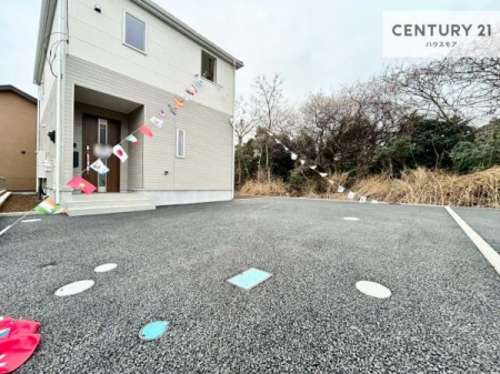 ���ԏ�@���ԃX�y�[�X��2�䕪����܂��I�Z�J���h�J�[�͂������A�o�C�N�⎩�]�ԂȂǂ��u���ꏊ�ɍ���܂���B