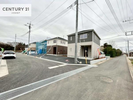 ���̑����n�@�O�ʓ��H��6���~4���I�z����ǍD�ȗ��n�ł��B
�Ԍɓ��ꂪ���ȕ������S�ł��ˁB