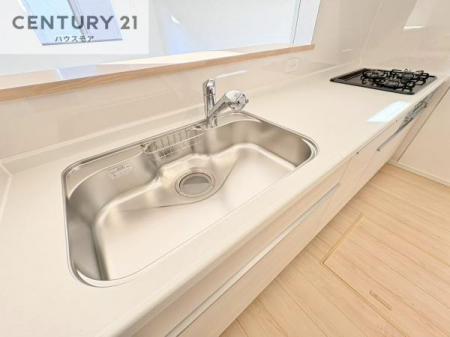 �L�b�`���@���C�h�ȃV���N�ł��ˁI�������˂ɂ������������₷���Ǝ����y�X�d�l�̃V�X�e���L�b�`���ł��I
�f�U�C�����Ƌ@�\�������˂��L�b�`���Ő�����������܂��ˁI�y���n�̔���J�Ò��z