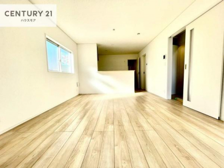 ���r���O�@�L�X�_�C�j���O�X�y�[�X�I������肨�H���B�΂��������y�������Ԃ��߂����܂��B���X�̔���������܂��I