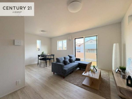 ���r���O�@�J�����̂���L�XLDK�I�\�t�@�[��_�C�j���O�e�[�u����u���Ă������ɂȂ�Ȃ��̂ŉ��K�ɉ߂����܂��I�R�~���j�P�[�V���������₷�����r���O�ł��I