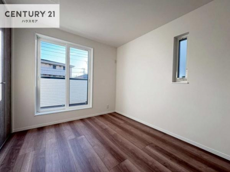 �m���@2�ʍ̌����m�ۂ������邢�����́A���ʂ����ǂ��A���邭��ϋ��S�n�̗ǂ���ԂƂȂ��Ă���܂��B�����b�N�X���ĉ߂�����S�n�̗ǂ��������ł��I