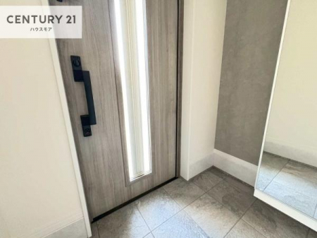 ���ց@�V���[�Y�{�b�N�X�t���Ȃ̂ŁA���ւ��Еt�����|�������₷���ł��I
�X�b�L���������ւŌ˂��J�����u�ԁA�������̂���S�n������Ԃ��o�}���Ă���܂��B