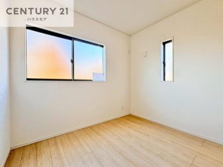 ���[�@�[�˂������炵�́A�G�ߕ�����p�i������������[�B�Z�܂��ɂ�Ƃ肪���܂�܂��B�y���n�̔���J�Ò��z