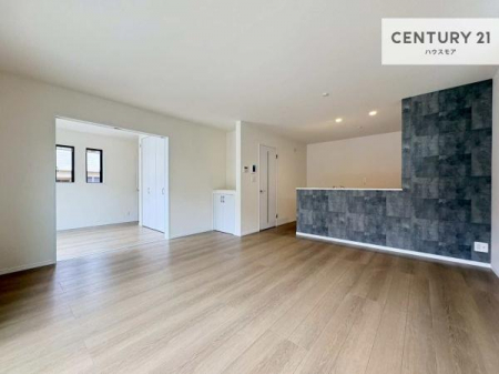 ���r���O�@�J�����̂���L�XLDK�I�\�t�@�[��_�C�j���O�e�[�u����u���Ă������ɂȂ�Ȃ��̂ŉ��K�ɉ߂����܂��I�R�~���j�P�[�V���������₷�����r���O�ł��I