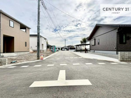 ���̑����n�@�O�ʓ��H��5.65���~5.49���~6���I�z����ǍD�ȗ��n�ł��B
�Ԍɓ��ꂪ���ȕ������S�ł��ˁB