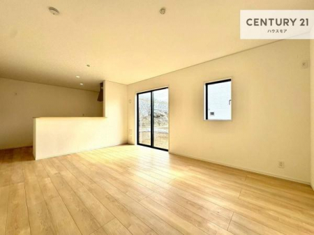 ���r���O�@�J�����̂���L�XLDK�I�\�t�@�[��_�C�j���O�e�[�u����u���Ă������ɂȂ�Ȃ��̂ŉ��K�ɉ߂����܂��I�R�~���j�P�[�V���������₷�����r���O�ł��I