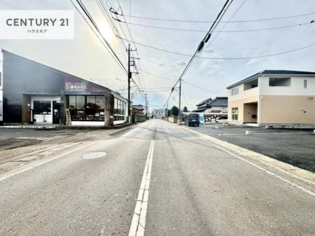 ���̑����n�@�O�ʓ��H��7.42���I�z����ǍD�ȗ��n�ł��B
�Ԍɓ��ꂪ���ȕ������S�ł��ˁB