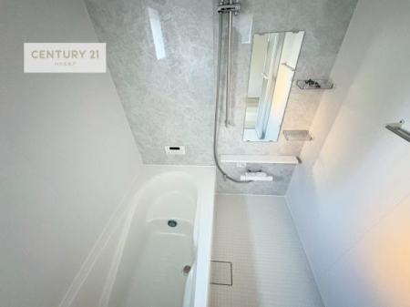 �����@�L�X�o�X�ň���̔������t���b�V���B�����L�΂���̂ŁA�����ɂ��������ƐZ����܂��ˁI�����̃o�X�^�C�����y���݂ɂȂ�܂��B