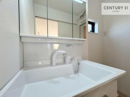 ���ʑ�E���ʏ��@�[�����ʑ�{�E���́A�������˂ɂ����̂ł�����ꂪ�y�X�I���������ۂĂ܂��I
�L���C�Ȑ��ʏ��Ŏ��������̃��`�x�[�V�������オ��܂��ˁI