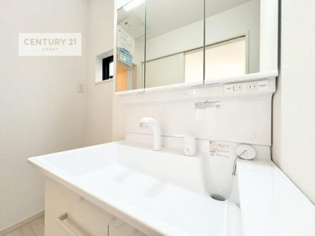 ���ʑ�E���ʏ��@�[�����ʑ�{�E���́A�������˂ɂ����̂ł�����ꂪ�y�X�I���������ۂĂ܂��I
�L���C�Ȑ��ʏ��Ŏ��������̃��`�x�[�V�������オ��܂��ˁI