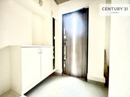 ���ց@�V���[�Y�{�b�N�X�t���Ȃ̂ŁA���ւ��Еt�����|�������₷���ł��I
�X�b�L���������ւŌ˂��J�����u�ԁA�������̂���S�n������Ԃ��o�}���Ă���܂��B