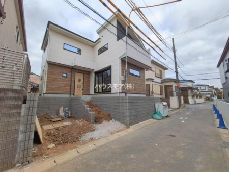 ���̑����n�@�O�ʓ��H��4���I�z����ǍD�ȗ��n�ł��B
�Ԍɓ��ꂪ���ȕ������S�ł��ˁB