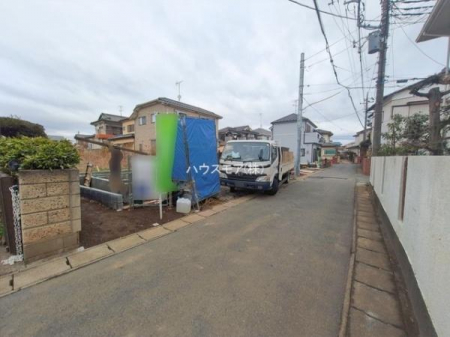 ���̑����n�@�O�ʓ��H��4���I�z����ǍD�ȗ��n�ł��B
�Ԍɓ��ꂪ���ȕ������S�ł��ˁB