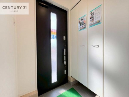 ���ց@�V���[�Y�{�b�N�X�t���Ȃ̂ŁA���ւ��Еt�����|�������₷���ł��I
�X�b�L���������ւŌ˂��J�����u�ԁA�������̂���S�n������Ԃ��o�}���Ă���܂��B