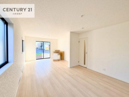 ���r���O�@�S�n�ǂ����r���O�͉Ƒ������R�ƏW�܂�܂��B�Ƒ��c�R�̎��Ԃ����������ł��B���Ƒ��ƁA����w�[���������Ԃ��߂��������ł��ˁB