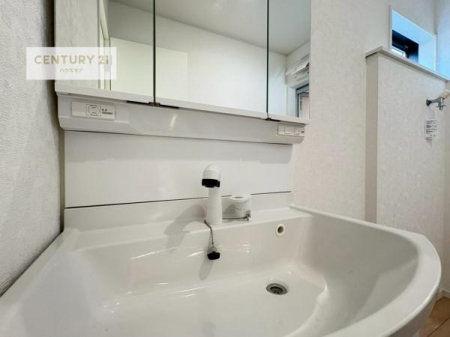 ���ʑ�E���ʏ��@�[�����ʑ�{�E���́A�������˂ɂ����̂ł�����ꂪ�y�X�I���������ۂĂ܂��I
�L���C�Ȑ��ʏ��Ŏ��������̃��`�x�[�V�������オ��܂��ˁI