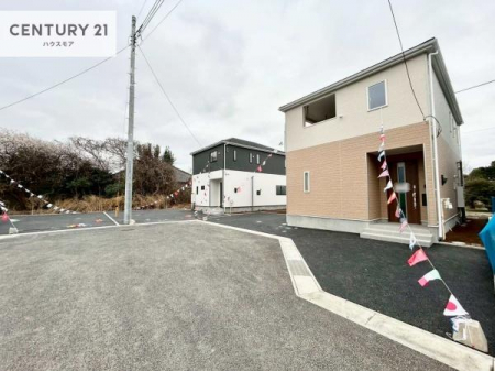 ���̑����n�@�O�ʓ��H��6���I�z����ǍD�ȗ��n�ł��B
�Ԍɓ��ꂪ���ȕ������S�ł��ˁB