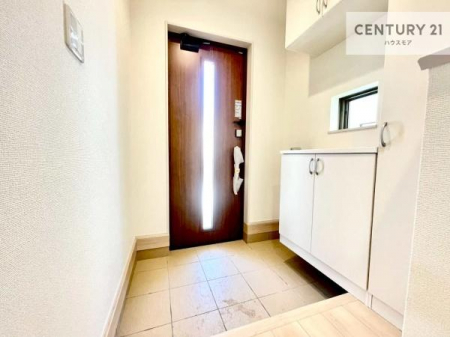 ���ց@�V���[�Y�{�b�N�X�t���Ȃ̂ŁA���ւ��Еt�����|�������₷���ł��I
�X�b�L���������ւŌ˂��J�����u�ԁA�������̂���S�n������Ԃ��o�}���Ă���܂��B