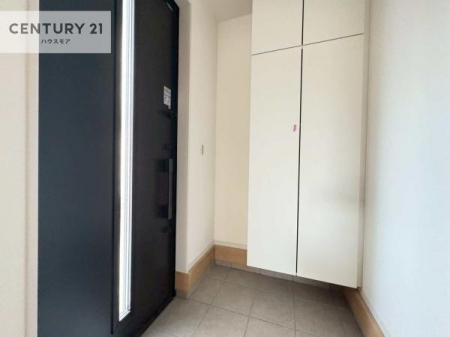 ���ց@�V���[�Y�{�b�N�X�t���Ȃ̂ŁA���ւ��Еt�����|�������₷���ł��I
�X�b�L���������ւŌ˂��J�����u�ԁA�������̂���S�n������Ԃ��o�}���Ă���܂��B