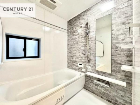 �����@������Ƃ����������̂���o�X���[���I���K�ȃo�X�^�C��������܂��I
1���̔�����������Ɩ����Ă����f�G�ȃ����N�[�[�V������ԂɂȂ肻���ł��ˁB