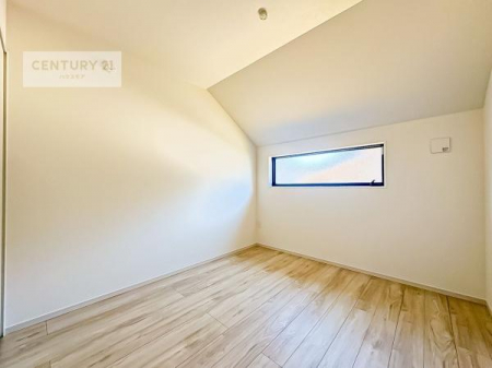 �m���@���邭���ʂ��̗ǂ������ł��B�u�V���v���v�Ƀf�U�C�����ꂽ�����B���R�x�������̂ŉƋ�⃌�C�A�E�g�ł��D�݂̋�Ԃ�n��グ���܂��B�����x�A���n�ɂĂ��m�F���������B