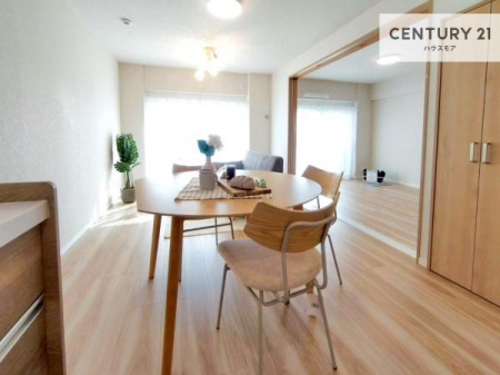 ���r���O�@�L�X�_�C�j���O�X�y�[�X�I������肨�H���B�΂��������y�������Ԃ��߂����܂��B���X�̔���������܂��I