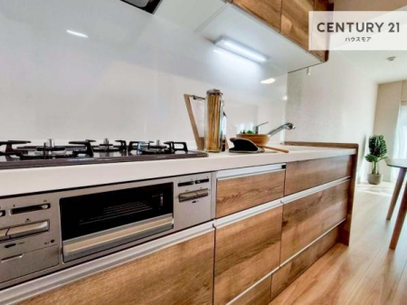 �L�b�`���@��Ƃ����₷���V�X�e���L�b�`���ł��I���[����������t���Ă���̂ŁA�����X�y�[�X�ɕ���u���Ȃ��čςނ̂ŁA�L�X�g���āA���K�ɍ�Ƃ��ł��܂��I