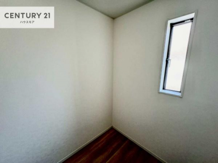 ���[�@�[�˂������炵�́A�G�ߕ�����p�i������������[�B�Z�܂��ɂ�Ƃ肪���܂�܂��B