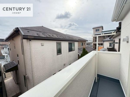 �o���R�j�[�@�z������̗ǂ��o���R�j�[�ŁA�����󕨂��悭���������ł��ˁI
���V�C�̗ǂ����ɂ̓o���R�j�[�֏o�ă��t���b�V������̂��C�����悳�����ł��B