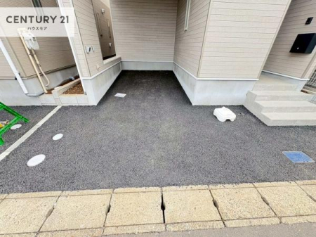 ���ԏ�@�r���g�C���K���[�W�̒��ԏ�́A�J�╗����Ԃ�����Ă����̂ő�؂ɊǗ����ł���̂ň��S�I