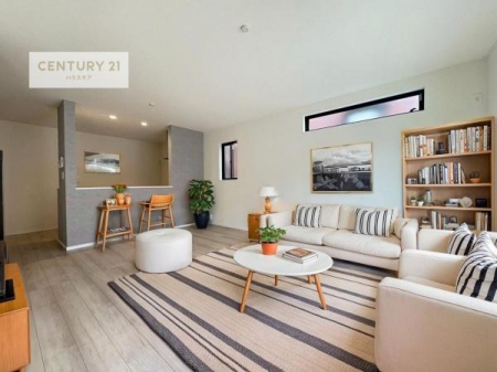 ���r���O�@�Ƌ��CG�p�[�X�ł��B�L�X�_�C�j���O�X�y�[�X�I������肨�H���B�΂��������y�������Ԃ��߂����܂��B���X�̔���������܂��I