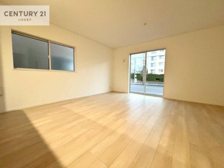 ���r���O�@�S�n�ǂ����r���O�͉Ƒ������R�ƏW�܂�܂��B�Ƒ��c�R�̎��Ԃ����������ł��B���Ƒ��ƁA����w�[���������Ԃ��߂��������ł��ˁB