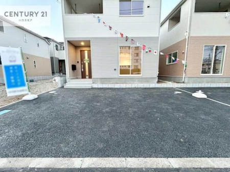 ���ԏ�@���ԃX�y�[�X��2�䕪����܂��I�Z�J���h�J�[�͂������A�o�C�N�⎩�]�ԂȂǂ��u���ꏊ�ɍ���܂���B