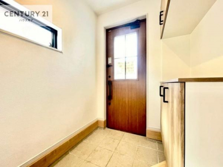 ���ց@�V���[�Y�{�b�N�X�t���Ȃ̂ŁA���ւ��Еt�����|�������₷���ł��I
�X�b�L���������ւŌ˂��J�����u�ԁA�������̂���S�n������Ԃ��o�}���Ă���܂��B