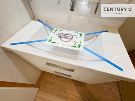 ���ʑ�E���ʏ��@�[�����ʑ�{�E���́A�������˂ɂ����̂ł�����ꂪ�y�X�I���������ۂĂ܂��I
�L���C�Ȑ��ʏ��Ŏ��������̃��`�x�[�V�������オ��܂��ˁI