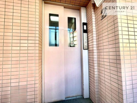 ���̑����p���@�G���x�[�^�[�����ŁA�����̈ړ����X���[�Y�B��K�ւ̃A�N�Z�X�����K�Ȃ��߁A���N�z�̕��⏬���Ȃ��q���܂����邲�ƒ�ɂ����S�ł��B���K���Ɨ��֐������˔������Z�܂��ł��B