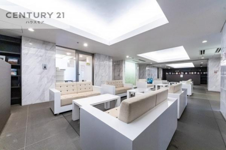 ���r�[�@�I�V�����ŊJ���������ԁI�L�X�������r�[�ɂ̓\�t�@�[�����Ă��܂��I�Z�l���m�Ń��r�[�ł��b�����ėF�B�����ł������ł��I