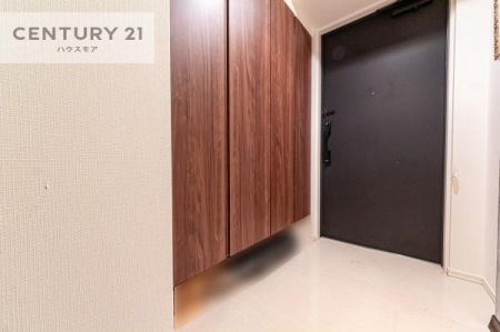 ���ց@�V���[�Y�{�b�N�X�t���Ȃ̂ŁA���ւ��Еt�����|�������₷���ł��I
�X�b�L���������ւŌ˂��J�����u�ԁA�������̂���S�n������Ԃ��o�}���Ă���܂��B